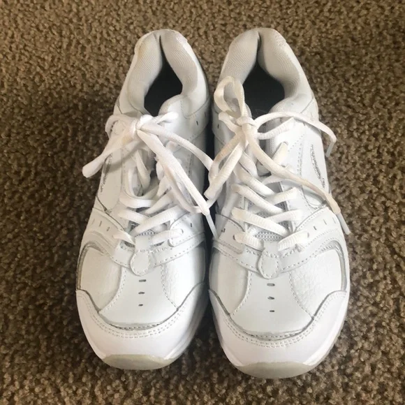 All white tennis shoes 😍 - Picture 2 of 6